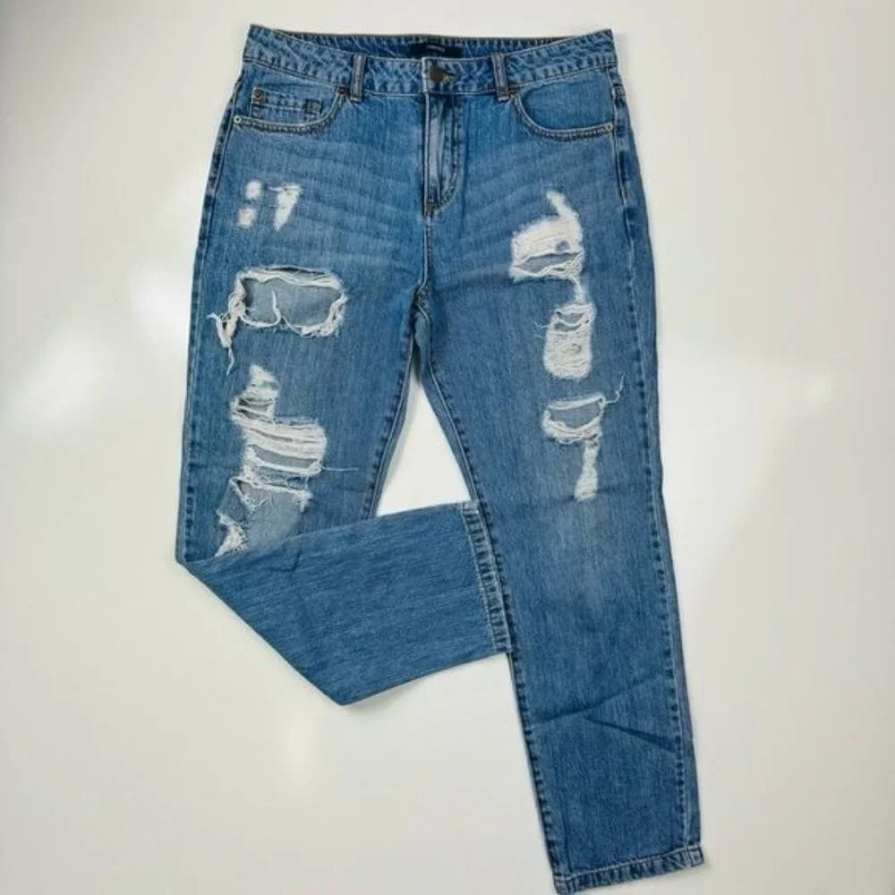 Forever 21 Distressed‎ Blue Straight Jeans Size 27